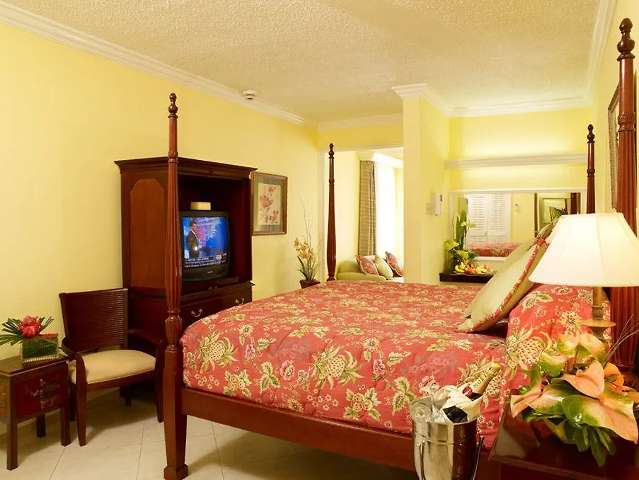 The Knutsford Court Hotel Kingston 3*,