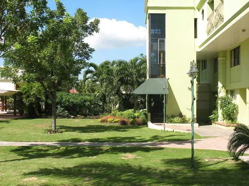 ***  The Knutsford Court Hotel Kingston Jamaïque