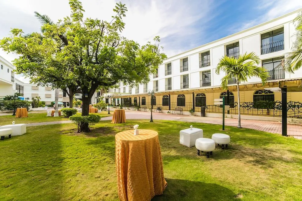 ***  The Knutsford Court Hotel Kingston Jamajka