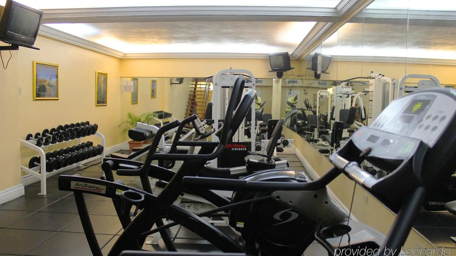 ***  The Knutsford Court Hotel Kingston Jamajka