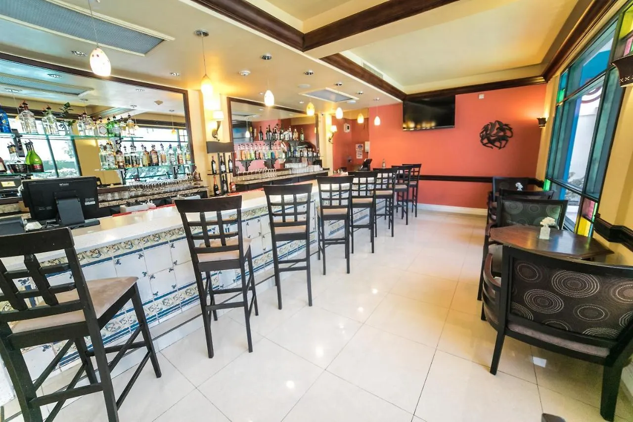 The Knutsford Court Hotel Kingston